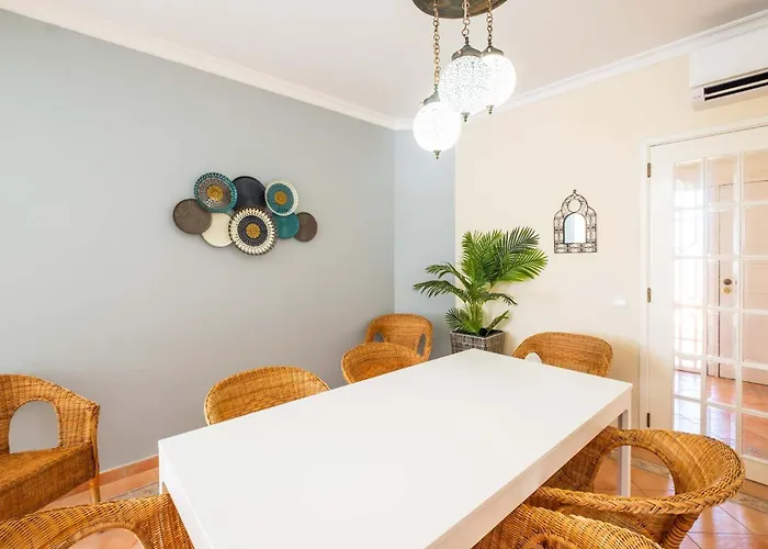 펜션 Habitate - Pool Fence & Heating Bars