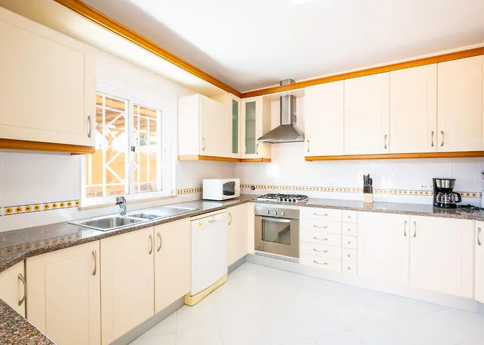 펜션 Habitate - Pool Fence & Heating Bars *