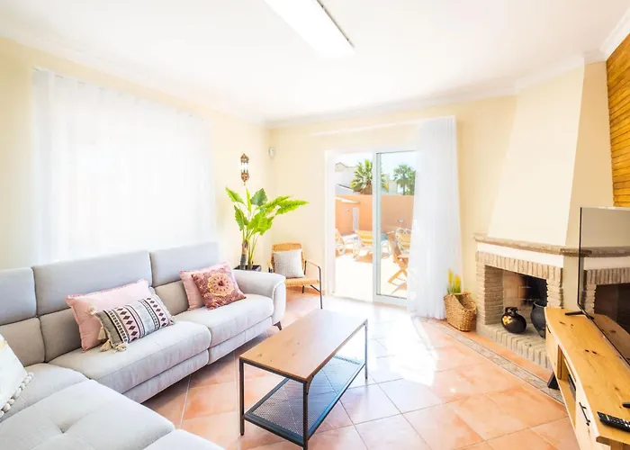 Habitate - Pool Fence & Heating Bars 펜션 알부페이라