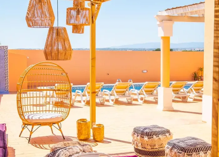 Habitate - Pool Fence & Heating Bars