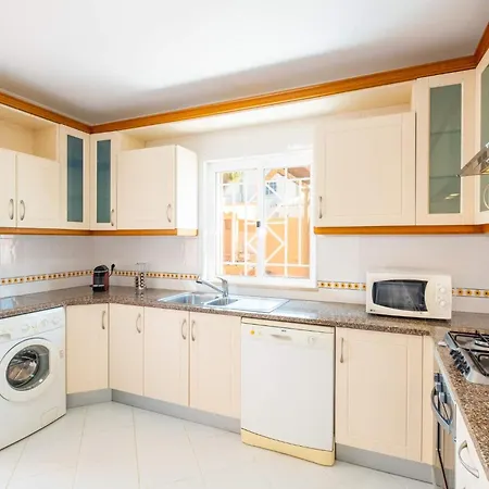 Habitate - Pool Fence & Heating Bars Hébergement de vacances *