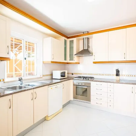 Nyaraló Habitate - Pool Fence & Heating Bars *